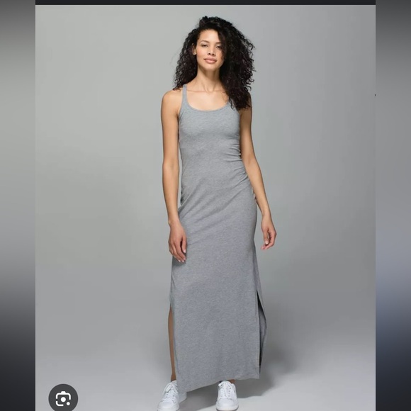 lululemon athletica Dresses & Skirts - Lululemon Refresh Maxi Dress. Excellent used condition. Size: 6.